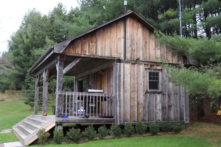 RAVEN CABIN(rustic, 'off-the-grid') - Bolton