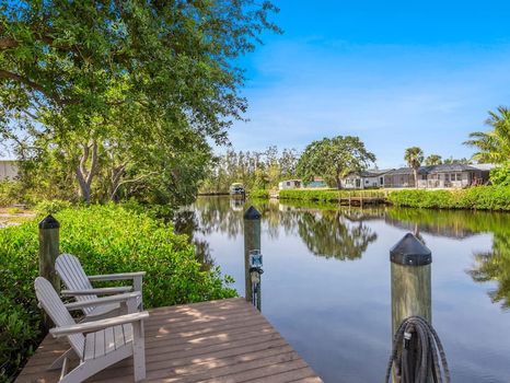 Venice Beach, FL Cottages at the Best Price cozycozy