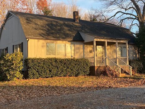 North Carolina Zoo, Asheboro airbnb, hotels and vacation rentals