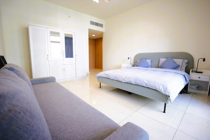 Big Suite In Stylish Shared Home, Marina View! - Dubai