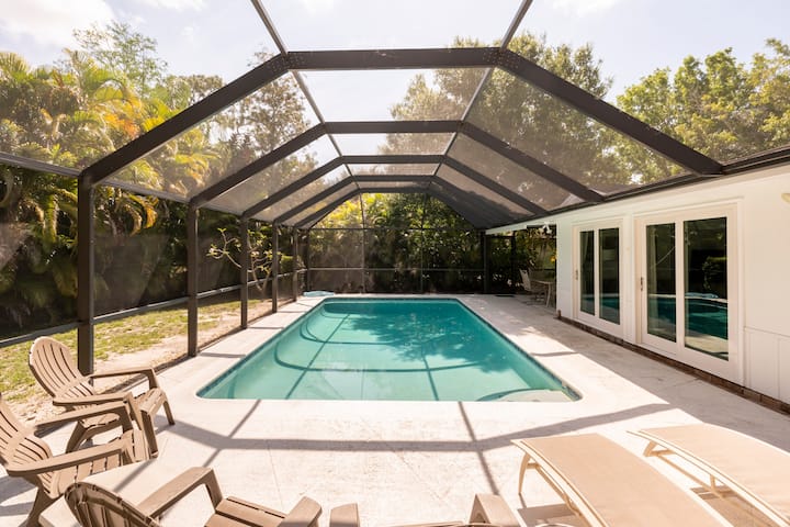 Heated Pool Home, Close To Downtown - Naples, FL