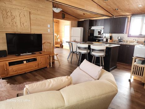 La Tuque Apartments and Condos For Rent cozycozy