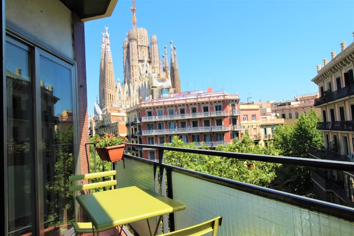 Sagrada Familia Charming - Barcelona