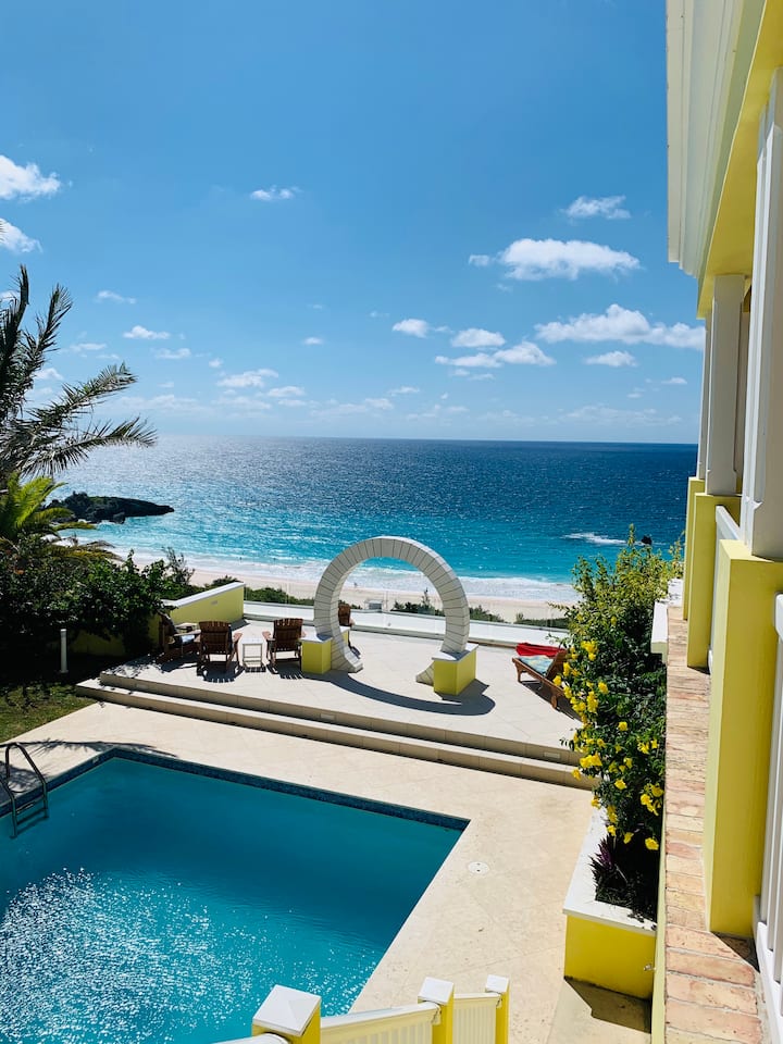 Stunning Beach Views On Fairmont Hotel Property - Bermuda