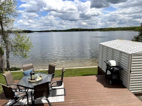 Lake Metigoshe State Park, Bottineau airbnb, hotels and vacation rentals