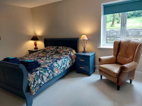 Roscrea Apartments and Condos For Rent cozycozy