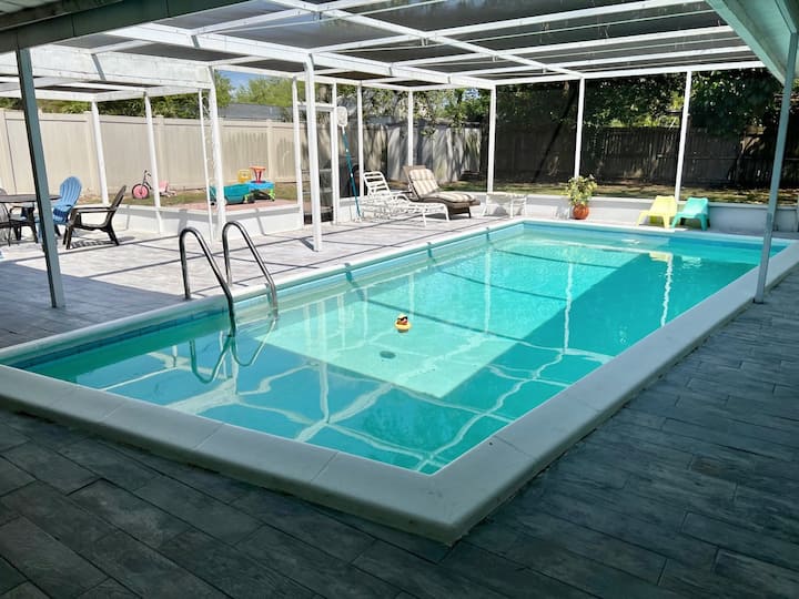 3br Heated Pool Home Near Clearwater Beach - Clearwater, FL