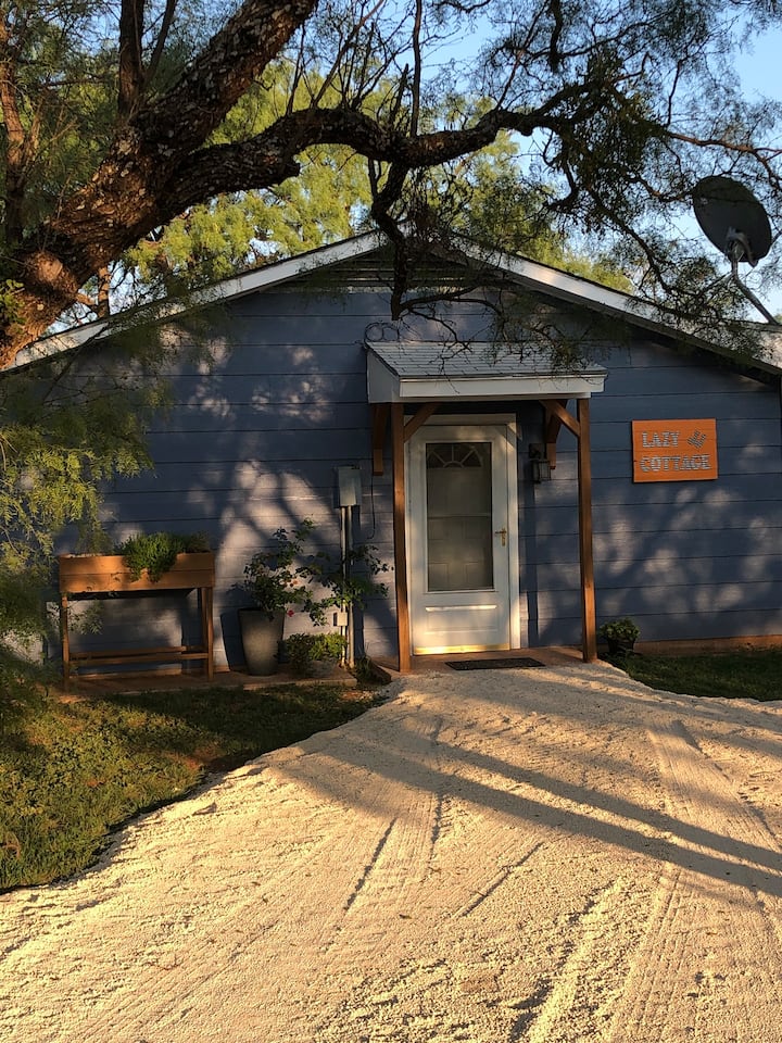 Lazy Acres Cottage - Abilene, TX