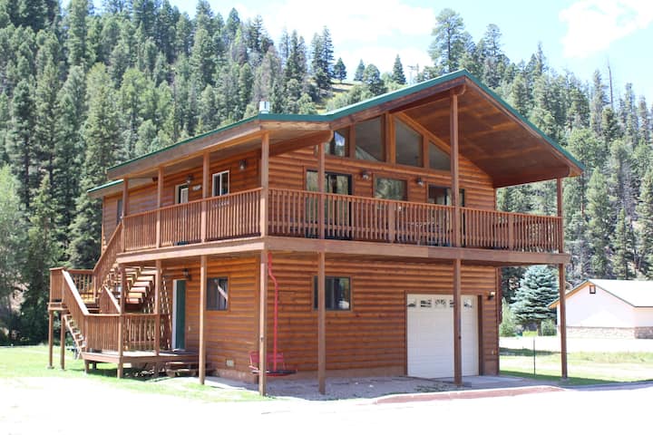 Micah's Mountain Cabin - Red River