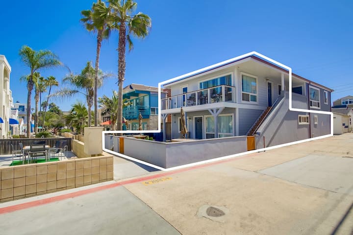 1 House To Ocean * Entire Second Level * Dogs Ok - San Diego, CA
