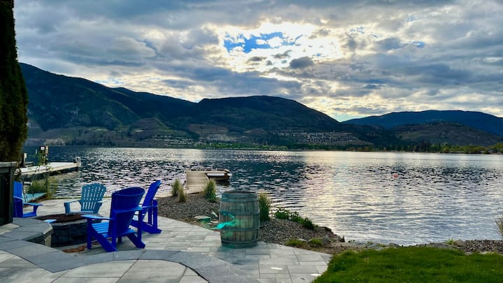 Perfect Vacation Home & 100ft Of Private Lakefront - Penticton
