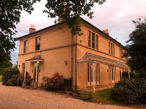 1986 Bristol Short Term and Weekly Rentals cozycozy