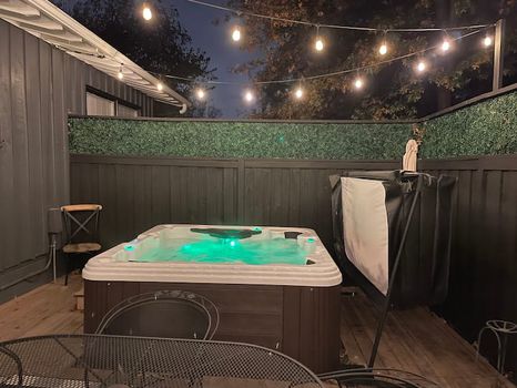 2680 Kansas City, MO Short Term and Weekly Rentals cozycozy