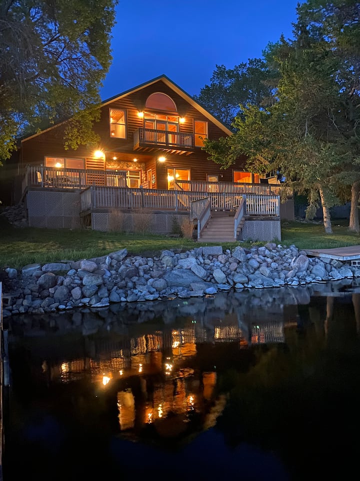 Little Earth Lodge on Spiritwood Lake by Jamestown - North Dakota