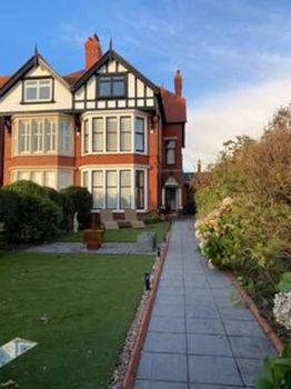 Lytham St Annes Holiday Apartments and Self Catering cozycozy