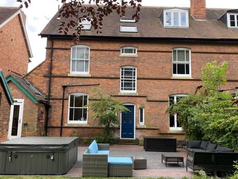 3040 Birmingham Short Term and Weekly Rentals cozycozy