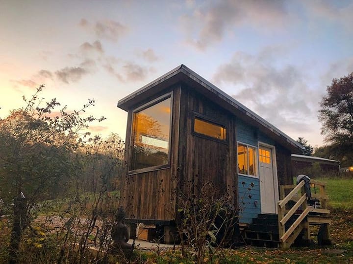 The Oculus Tinyhouse At Innisfree Farms - West Virginia