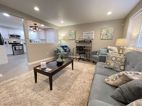 Brookfield, IL Holiday Apartments and Self Catering cozycozy