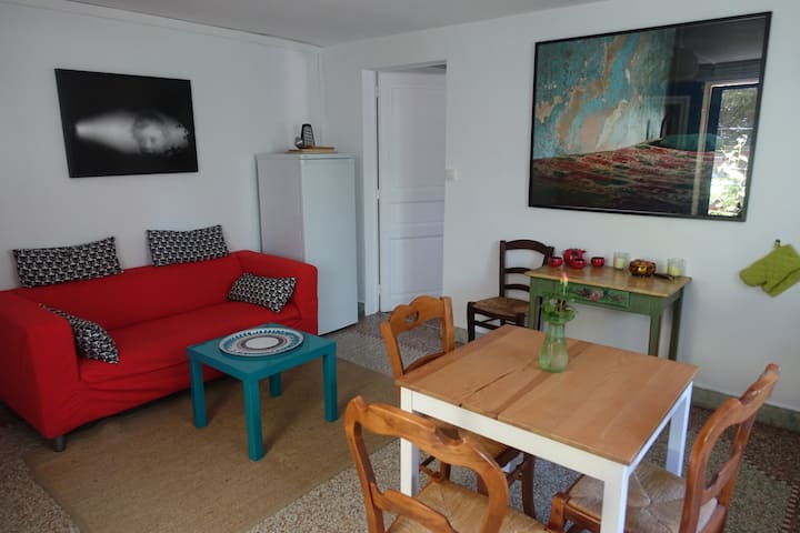 Appartement 30 M2 Dans Maison - Arles
