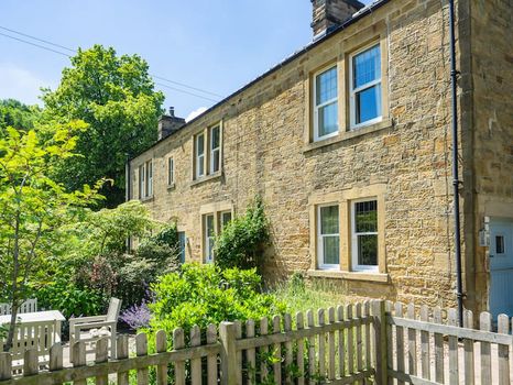 Bakewell Cottages at the Best Price cozycozy