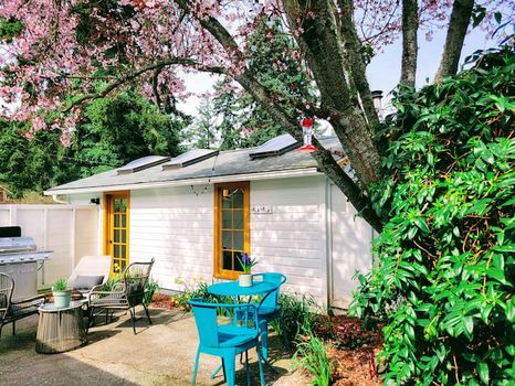 Clinton, WA Vacation Rentals and Airbnb cozycozy