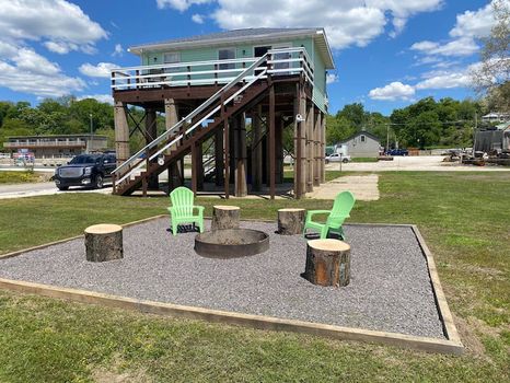 Grafton, IL Cottages at the Best Price cozycozy