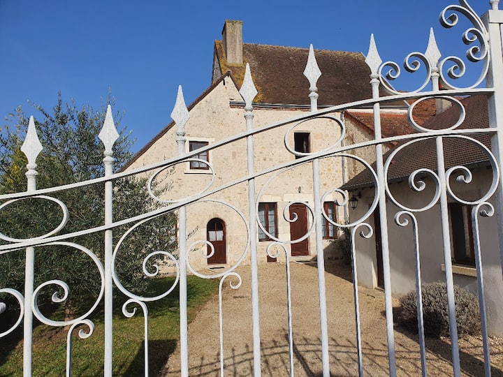 Le Gite De Château Gaillard - Charme Et Confort - Loiret
