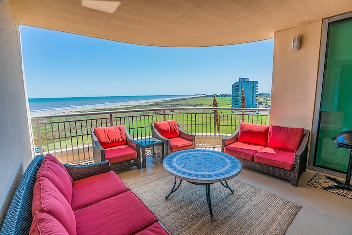 Oceanfront Luxury Condo with 5-star Amenities - Crystal Beach