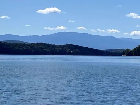 Dandridge, TN Vacation Rentals and Airbnb cozycozy