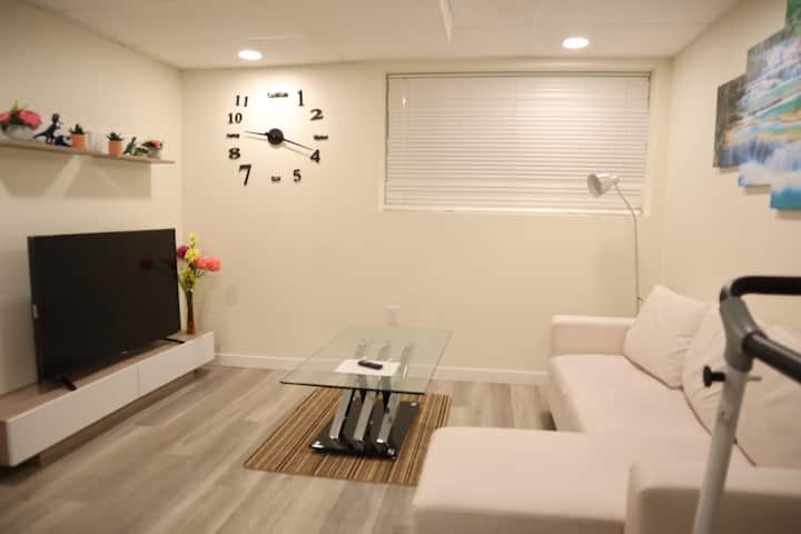 Homey,  Spacious And Spotless Suite - Winnipeg