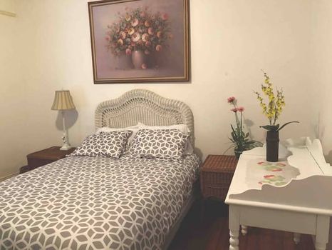 Clason Point Bronx NY airbnb, hotels and vacation rentals