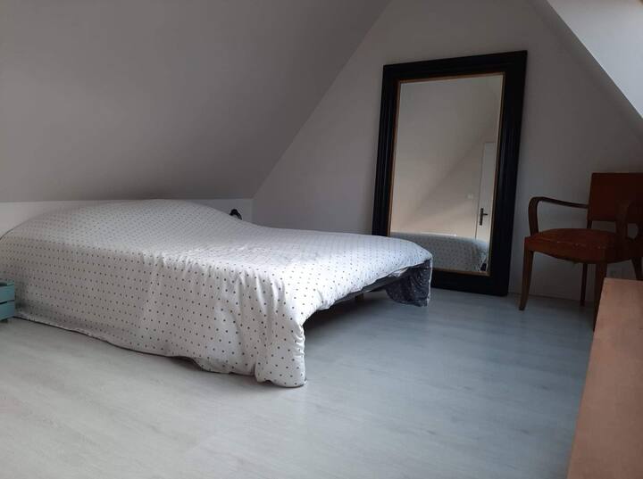 Chambre dans maison avec terrain 5 mn de la mer - Saint-Valery-en-Caux