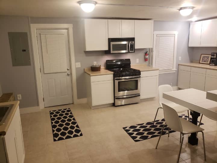 Beautiful 1bed/1bath private apartment - Middletown, PA