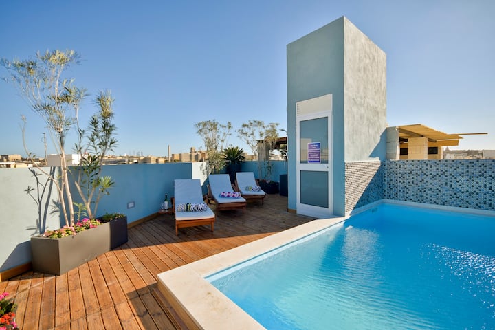 Bright Apartment With Pool Near The Marina - Malte