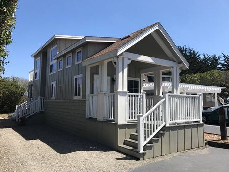 Marina, CA Cottages at the Best Price cozycozy