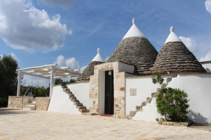 Historic Trullo  With Private Pool In The Countryside Close To The Sandy Beaches - Italy