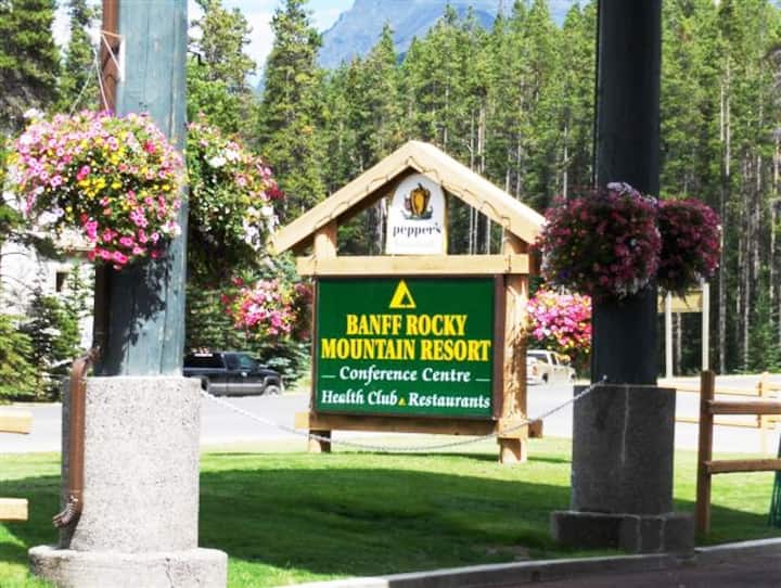Banff Rocky Mountain Resort Condo in Banff, Ab. - Banff