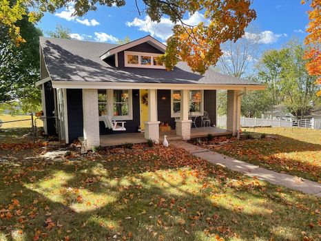 Independence, MO Cottages at the Best Price cozycozy