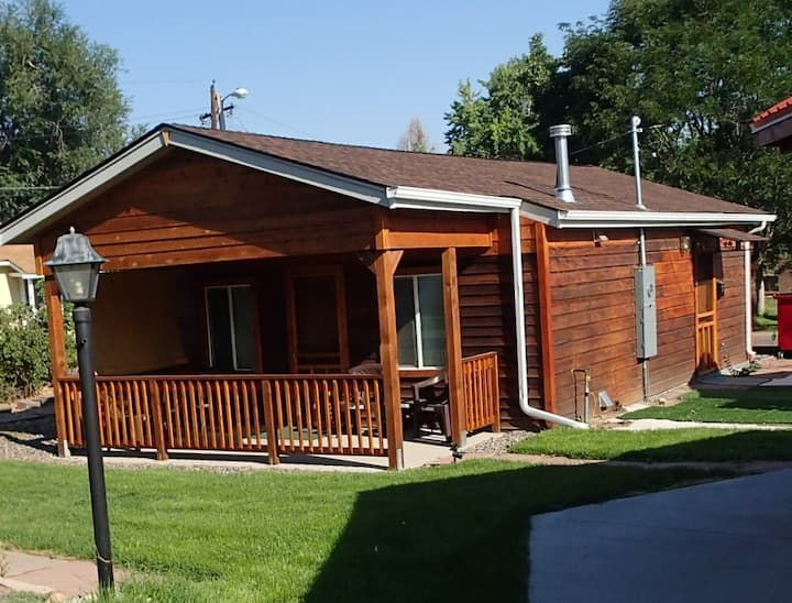 CABIN in the City - Lakewood