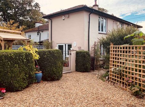 Highcliffe Holiday Apartment rentals cozycozy