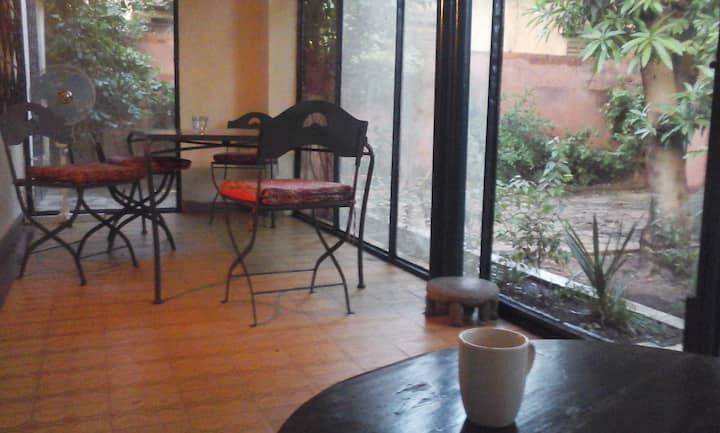 Quiet villa in lively area, room 2. - Bamako