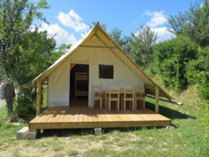 Lodge Dans Le Camping Naturiste Les Lauzons - Forcalquier