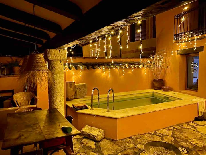 Habitación con baño en casa de pueblo con piscina - Valladolid