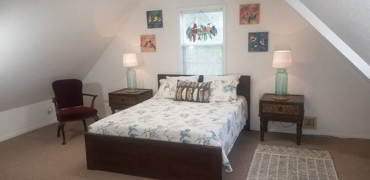 The Robin's Nest- comfortable, private apartment - Bay City, TX