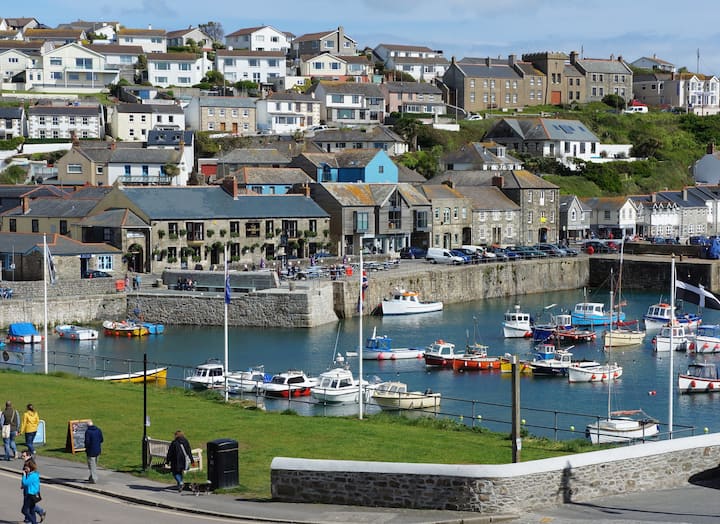 15 The Monterey - bright & cosy holiday apartment - Porthleven