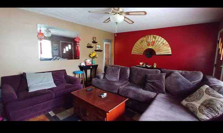 A Cozy Home in Indianapolis - University Heights – Indianapolis

