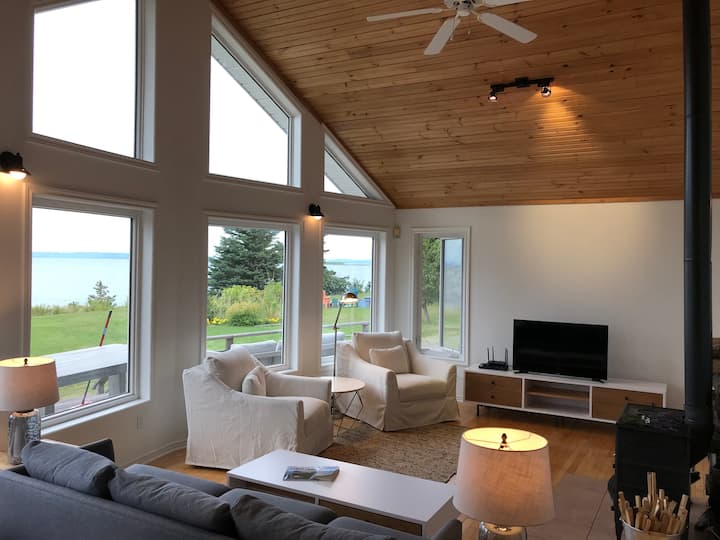 Private Waterfront Luxury On The Bras D'or Lake - Cape Breton