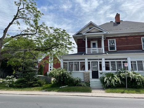 Smiths Falls Vacation Rentals & Airbnb COZYCOZY