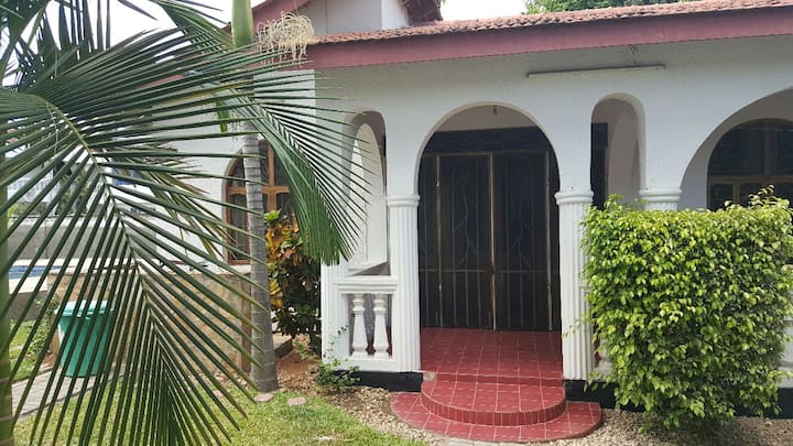 Lovely Baraka cottage for your comfortable stay. - Dar es Salaam