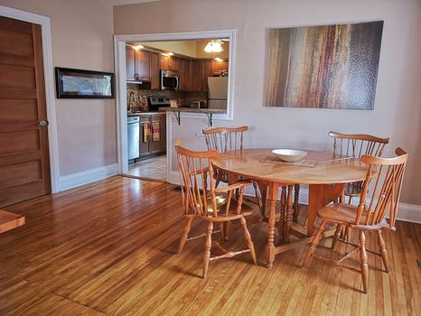 Brockville Vacation Home and Villa Rentals cozycozy